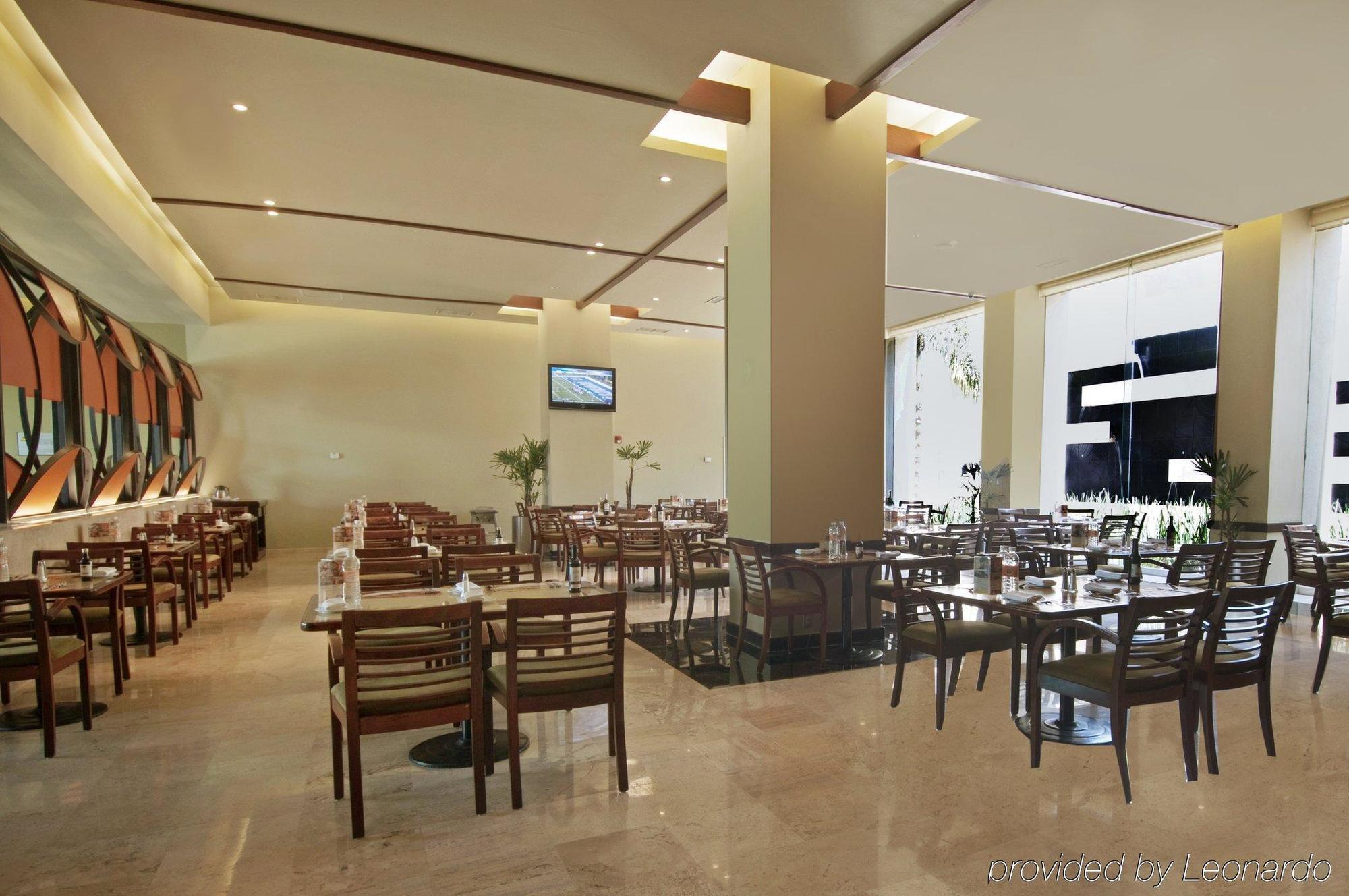 Fiesta Inn Cuautitlan Cuautitlán Izcalli Εστιατόριο φωτογραφία